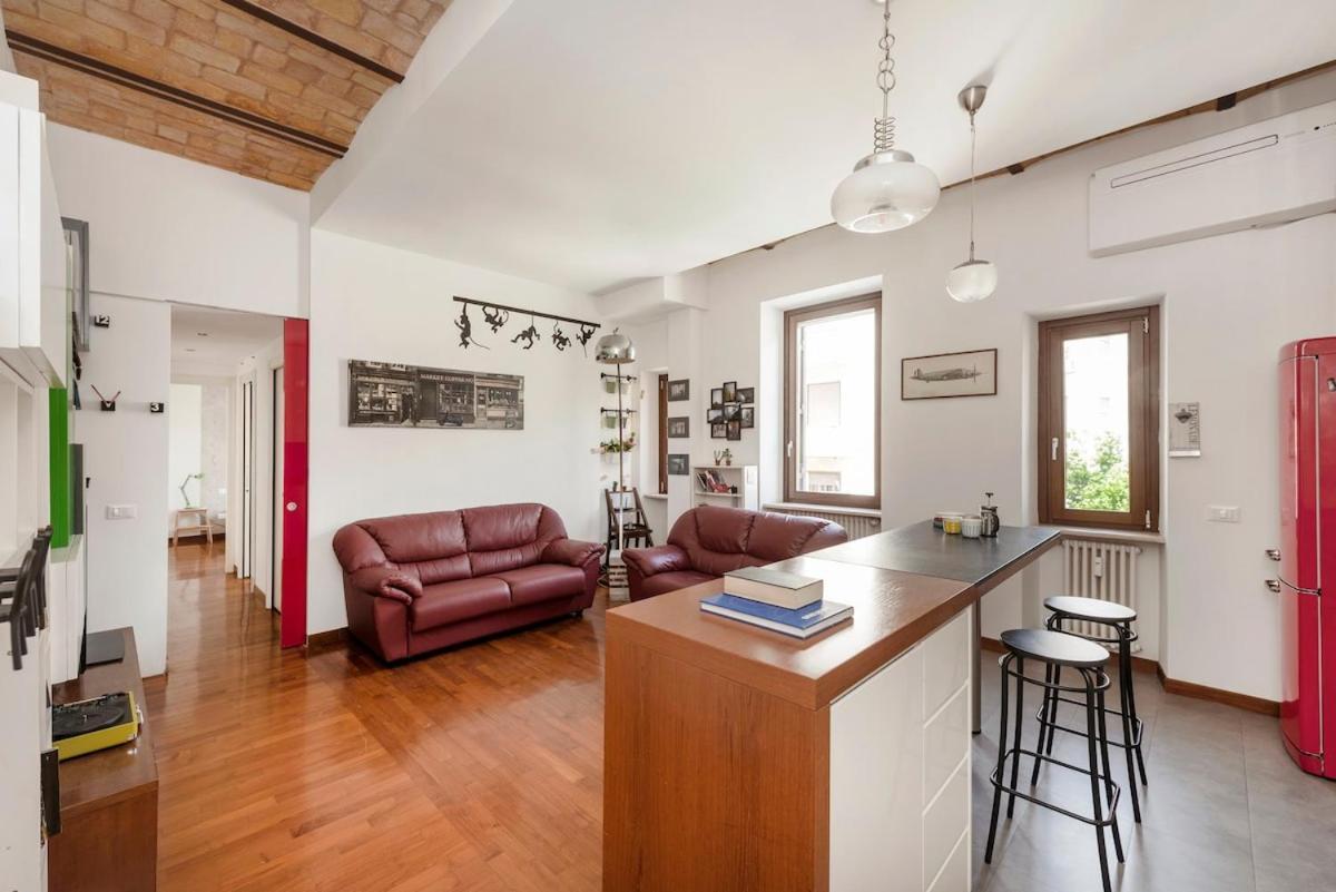 Hip Pad In Garbatella Rome