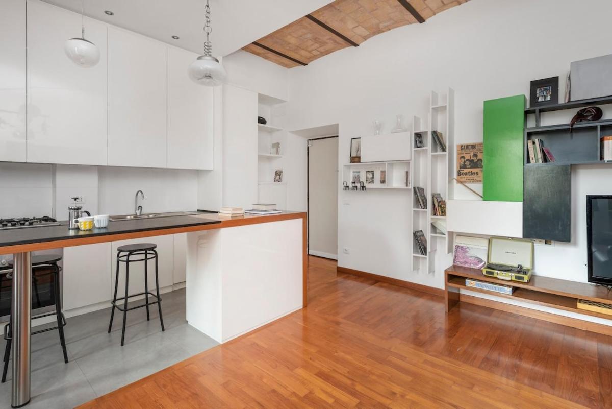 Apartment Hip Pad In Garbatella