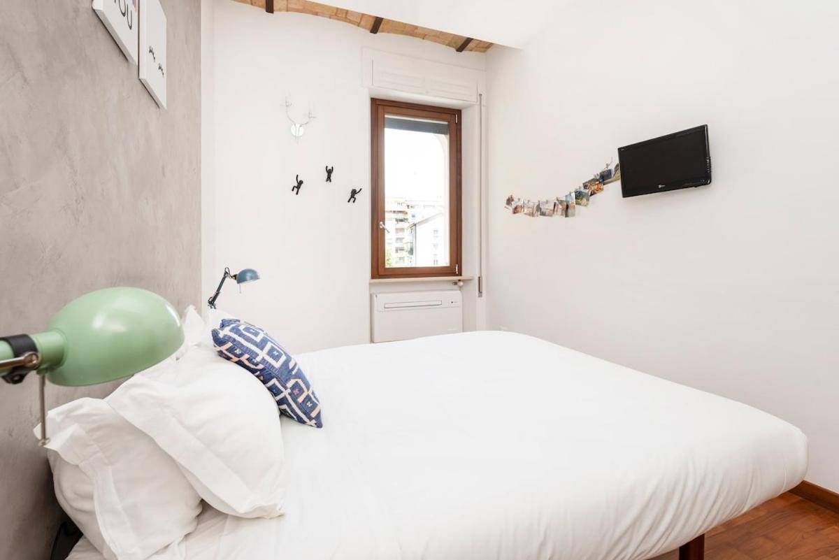 Hip Pad In Garbatella * Rome